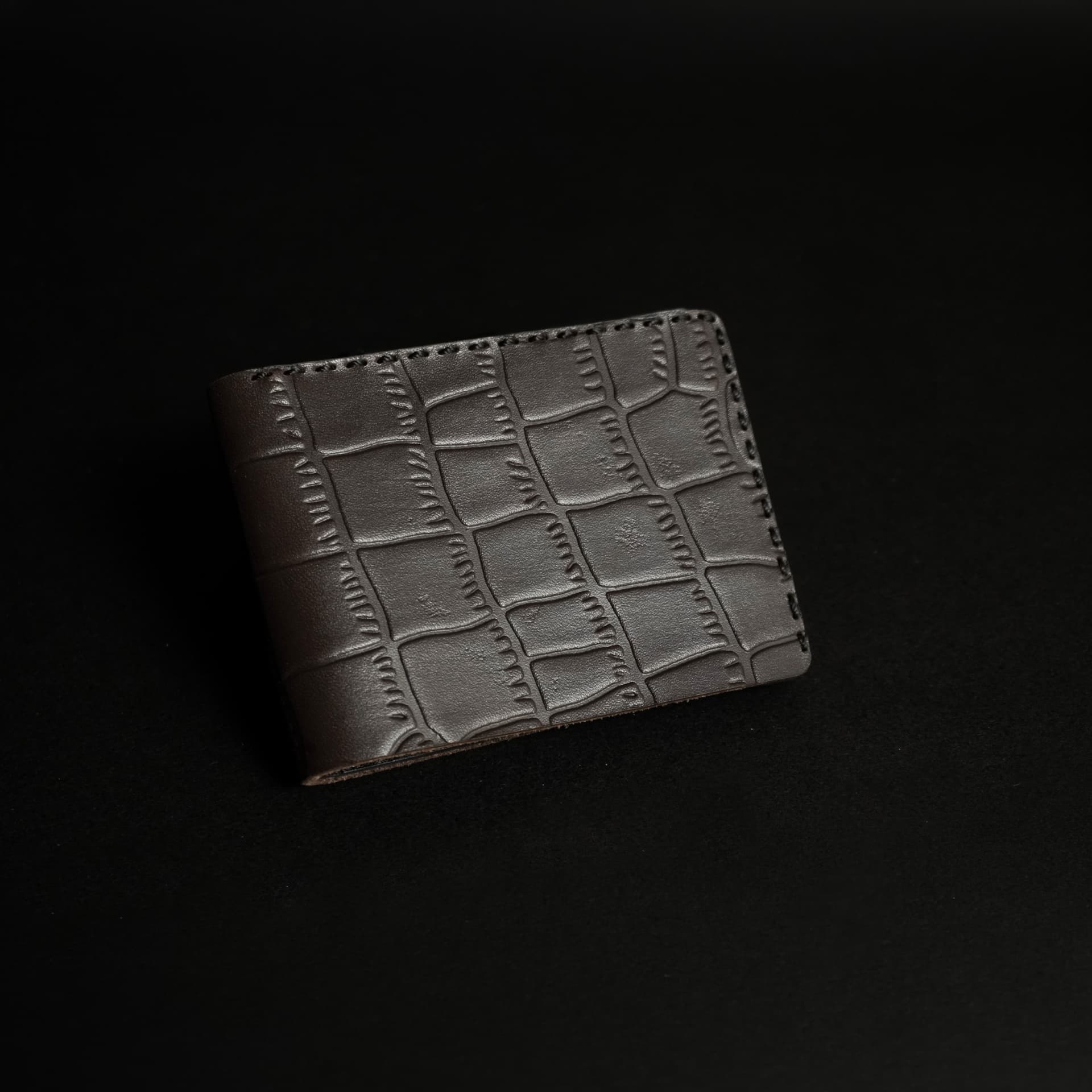 CLAW bifold wallet in Brown